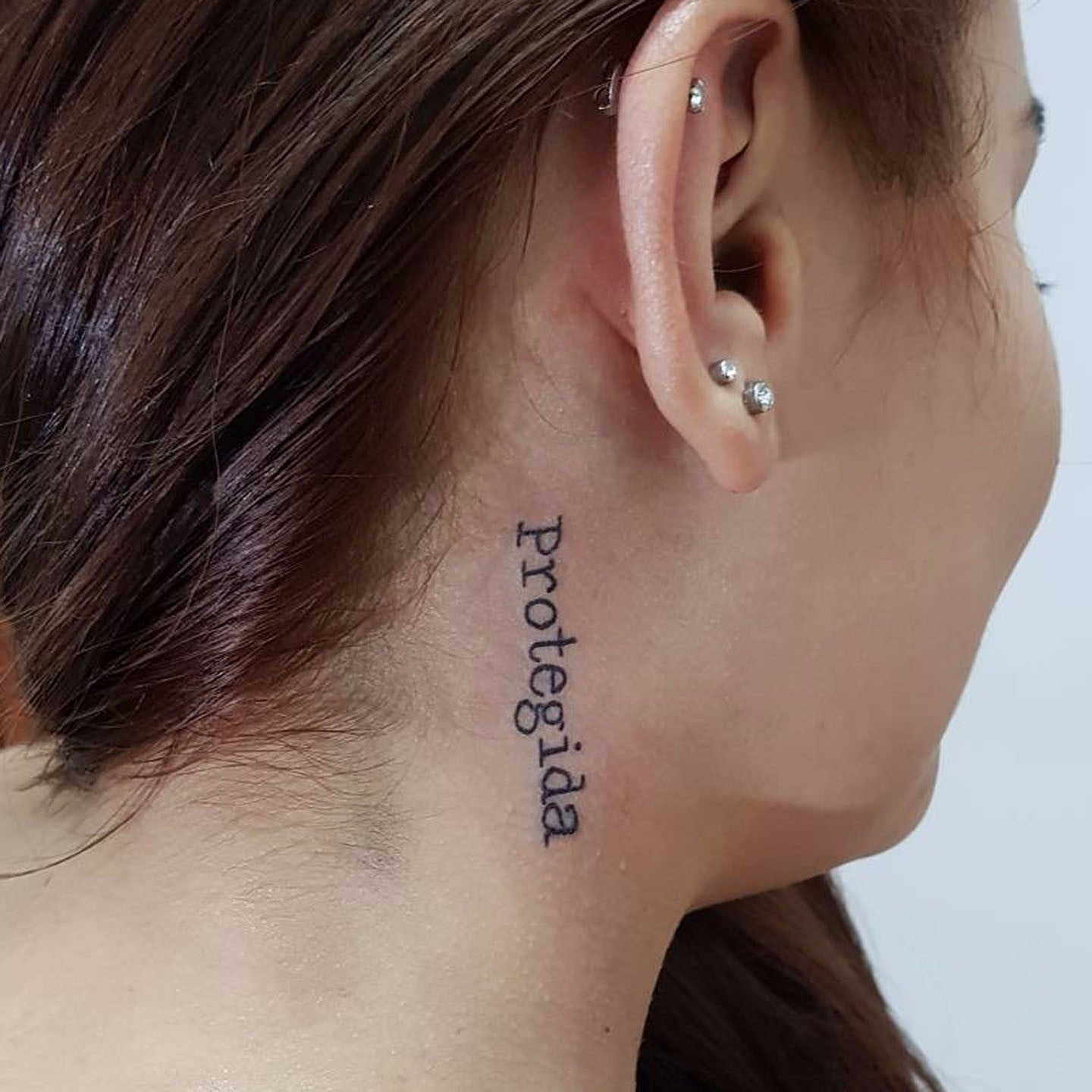 Hình Tattoo ở cổ