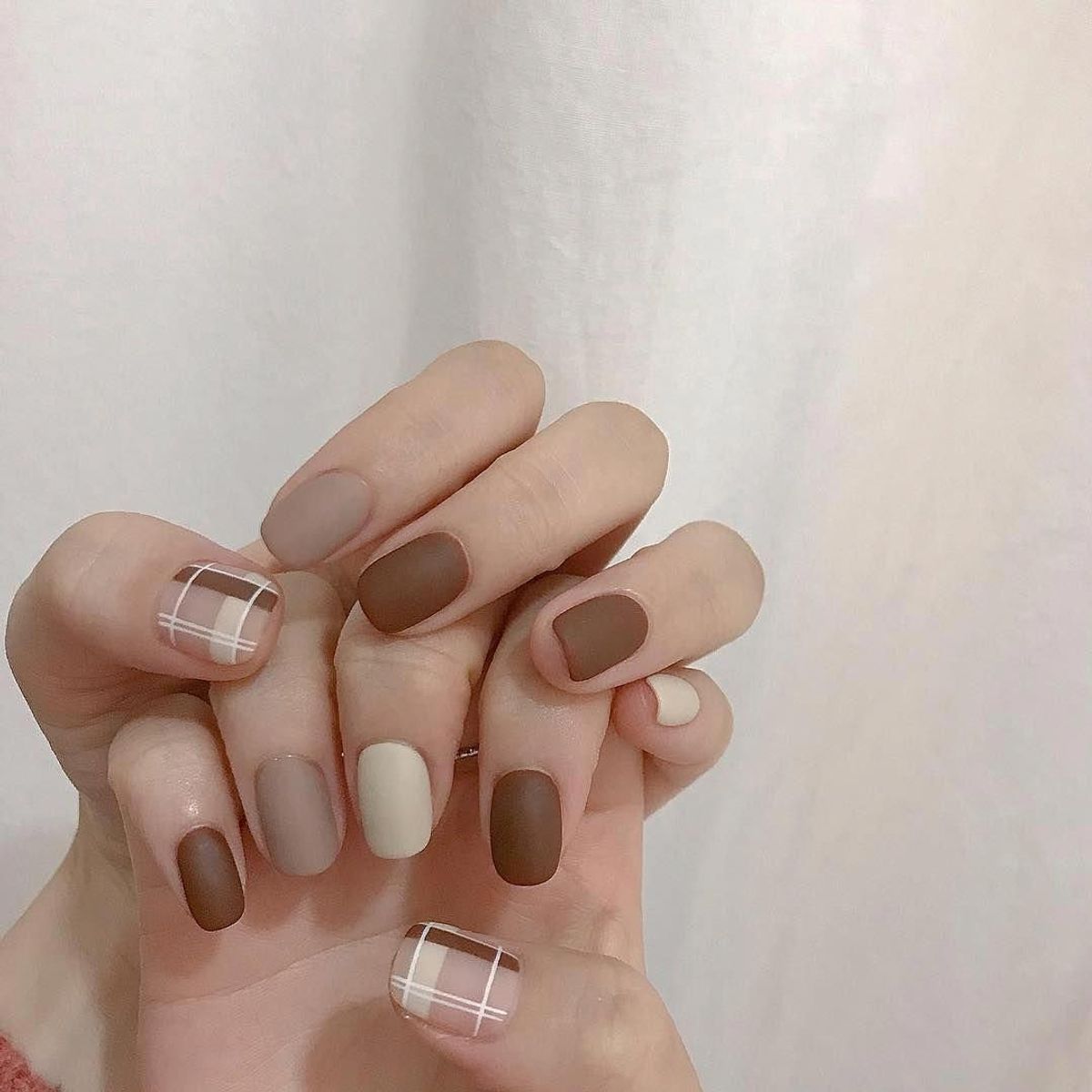 Mẫu nail caro đẹp