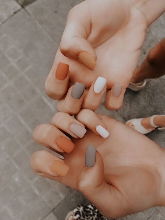 Mẫu nail đơn giản đi học