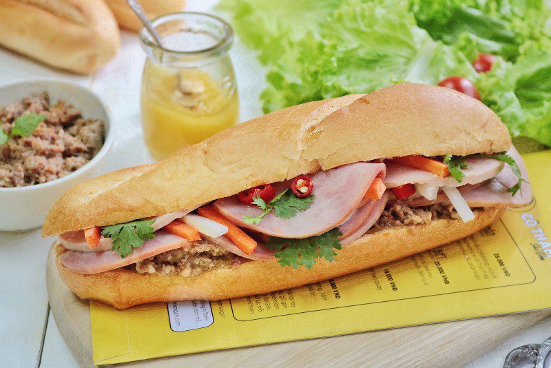 Nằm mơ thấy ăn bánh mì và con số thần kì dành cho người đặt cược - Thenyic