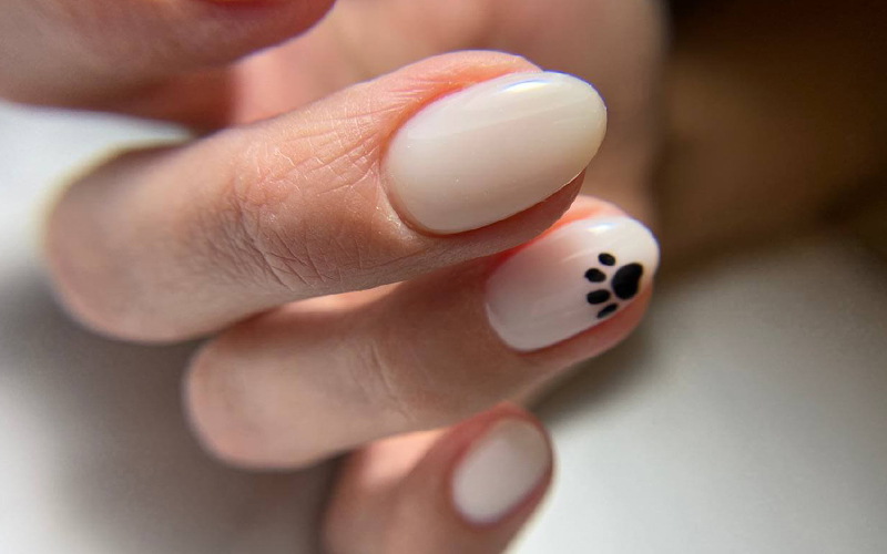 Bộ nail có chi tiết đơn giản nhưng đầy thu hút