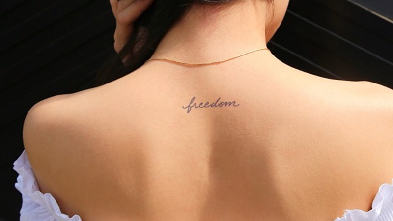 Freedom - "Sự tự do" là điều mà cô nàng ấy luôn hướng đến.
